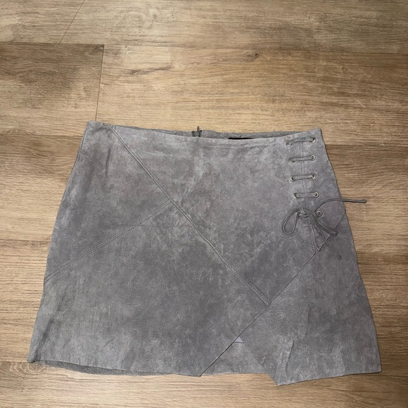 Blank NYC Gray Wrap Mini Skirt - Picture 1 of 4